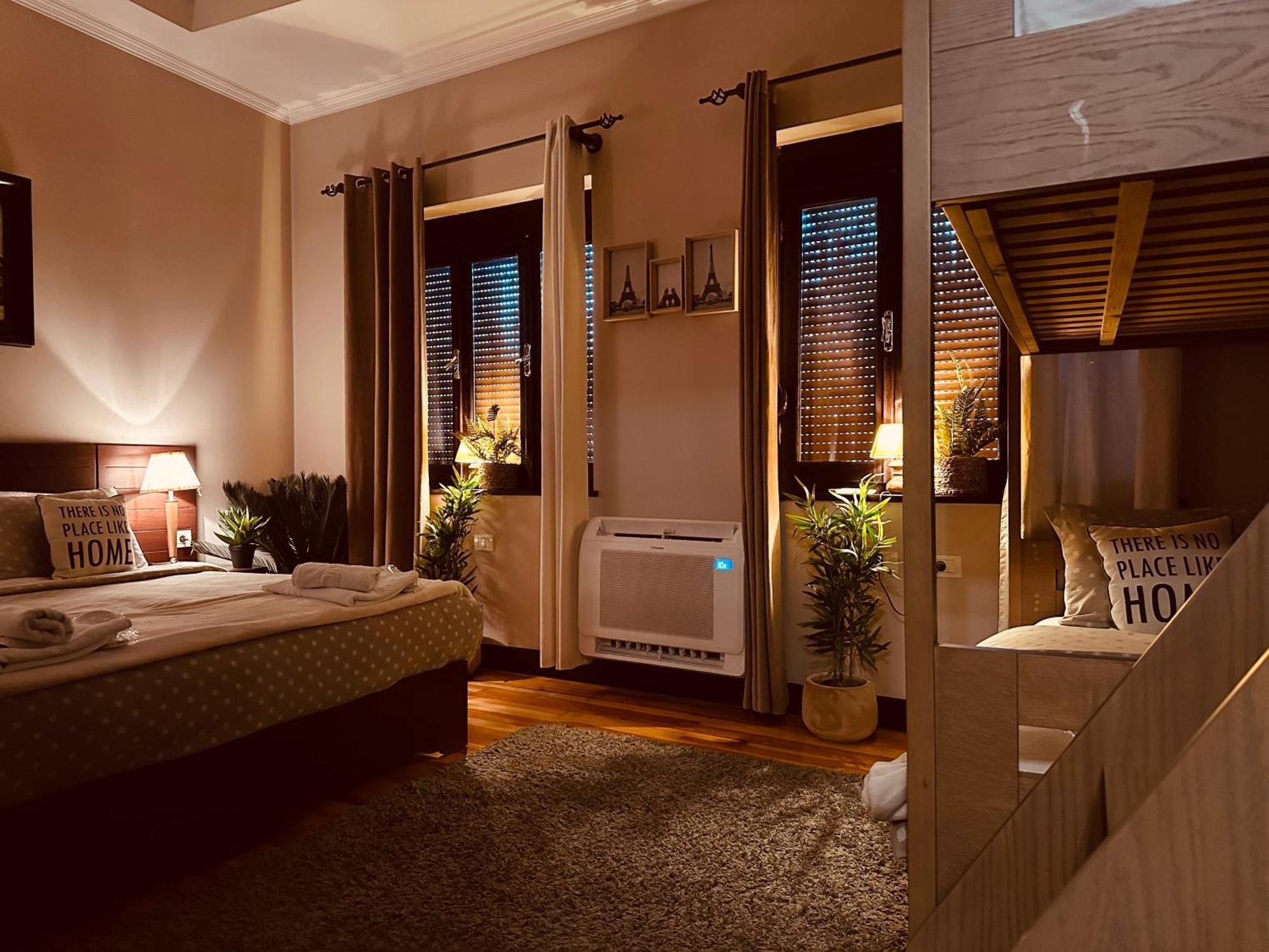 Villa Elezi 2 Korça Exteriör bild