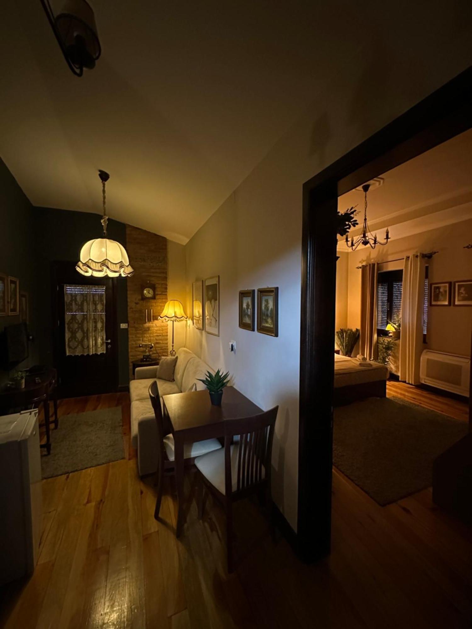 Villa Elezi 2 Korça Exteriör bild